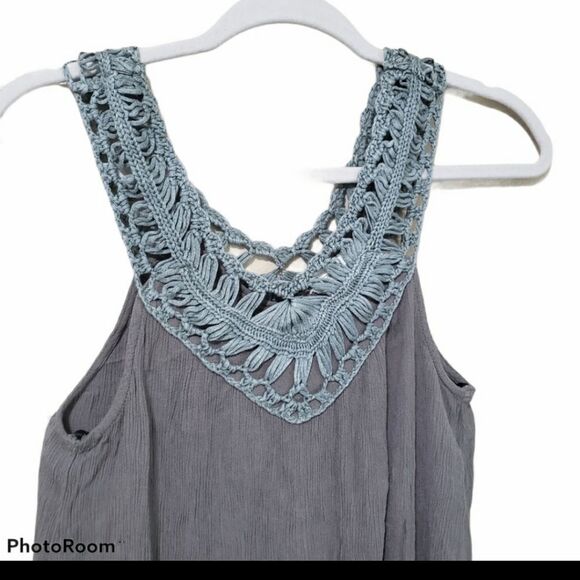 BLU PEPPER SMALL TANK TOP BUNDLE x2 - Picture 2 of 11